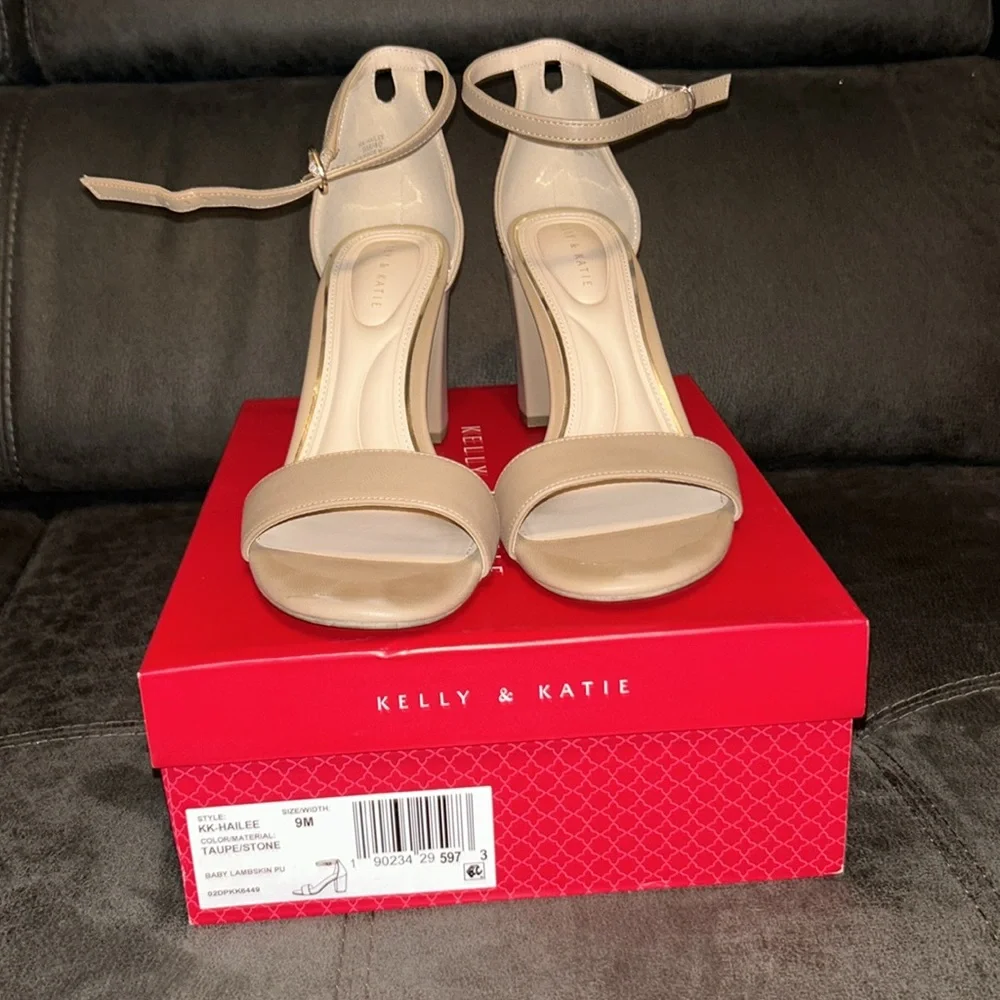 Kelly & Katie Hailee Heel 
Color: Taupe/Stone - Picture 2 of 6